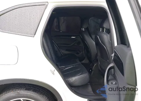 2018 BMW X1 xDrive28I z USA, uszkodzony, nr VIN WBXHT3C37J5K23998